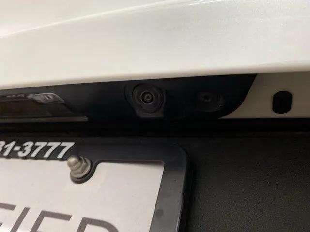 2025 Volvo XC40 B5 Plus Bright Theme Dallas TX