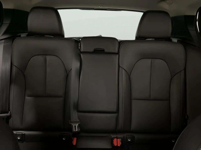 2025 Volvo XC40 B5 Plus Bright Theme Dallas TX