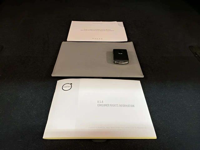 2025 Volvo XC40 B5 Plus Bright Theme Dallas TX