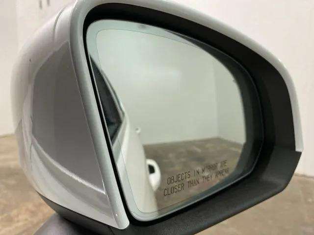 2025 Volvo XC40 B5 Plus Bright Theme Dallas TX