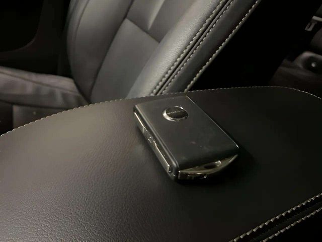 2025 Volvo XC40 B5 Plus Bright Theme Dallas TX