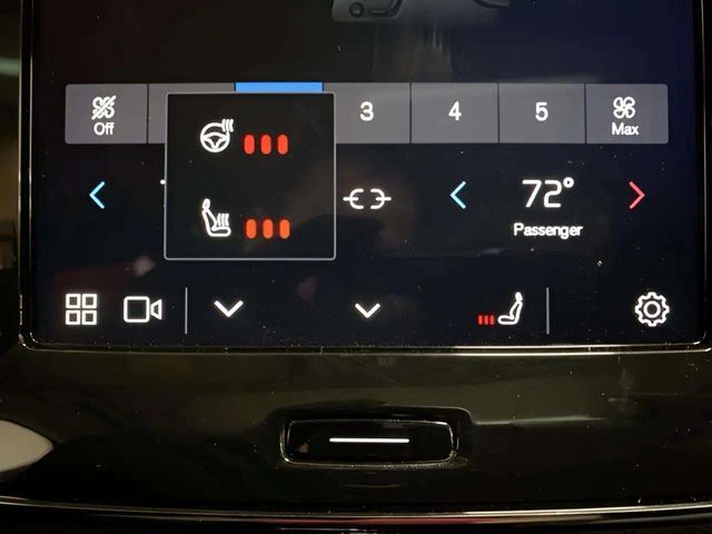 2025 Volvo XC40 B5 Plus Bright Theme Dallas TX