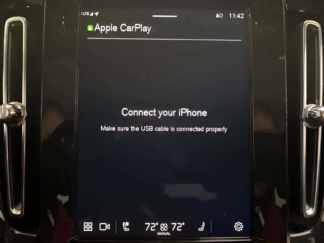 2025 Volvo XC40 B5 Plus Bright Theme Dallas TX