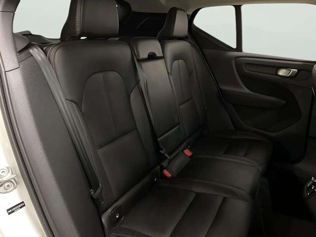 2025 Volvo XC40 B5 Plus Bright Theme Dallas TX