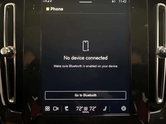 2025 Volvo XC40 B5 Plus Bright Theme Dallas TX