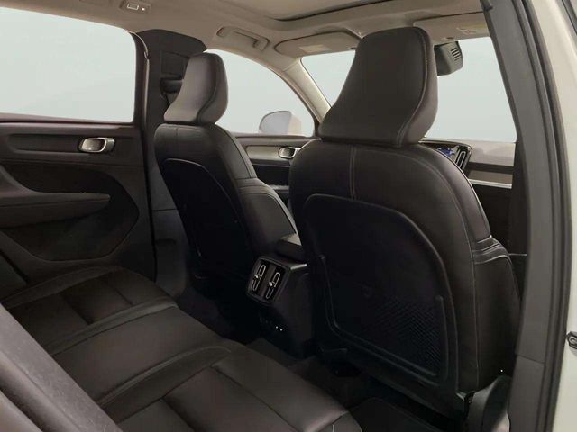 2025 Volvo XC40 B5 Plus Bright Theme Dallas TX