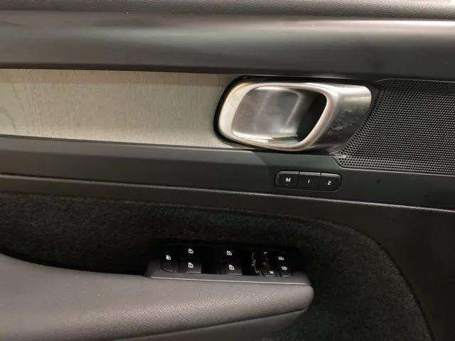 2025 Volvo XC40 B5 Plus Bright Theme Dallas TX