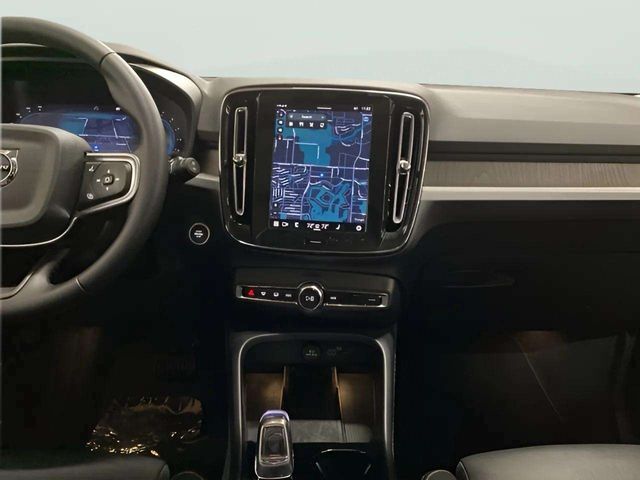 2025 Volvo XC40 B5 Plus Bright Theme Dallas TX