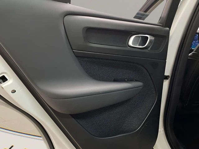 2025 Volvo XC40 B5 Plus Bright Theme Dallas TX