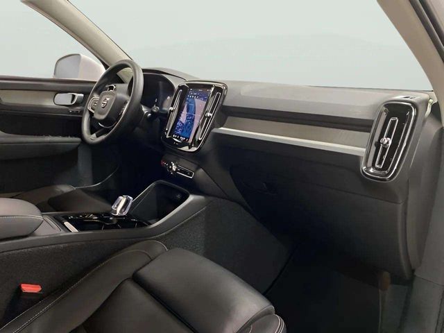 2025 Volvo XC40 B5 Plus Bright Theme Dallas TX