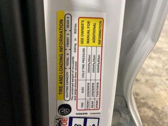 2025 Volvo XC40 B5 Plus Bright Theme Dallas TX