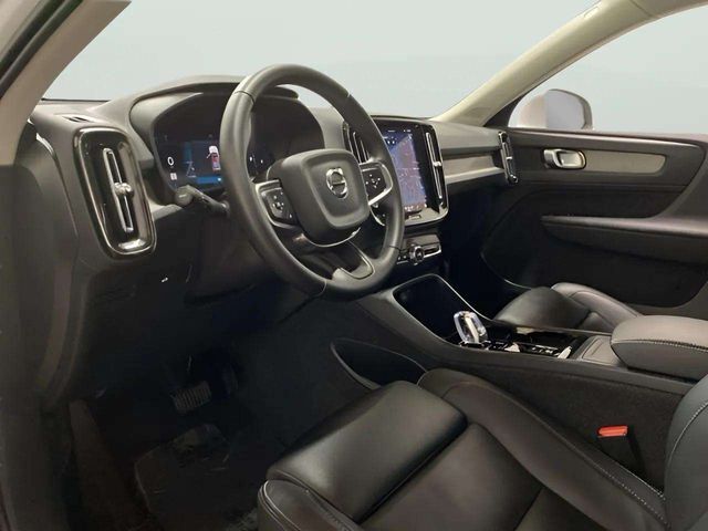 2025 Volvo XC40 B5 Plus Bright Theme Dallas TX