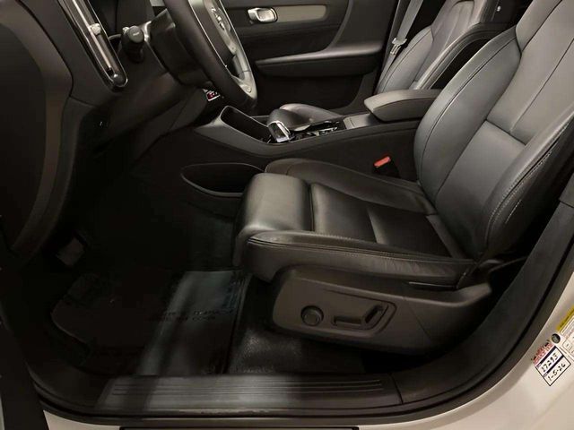 2025 Volvo XC40 B5 Plus Bright Theme Dallas TX