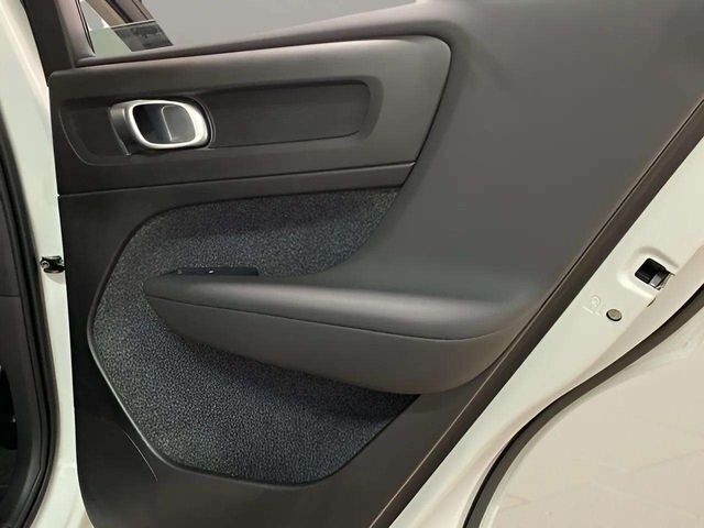 2025 Volvo XC40 B5 Plus Bright Theme Dallas TX