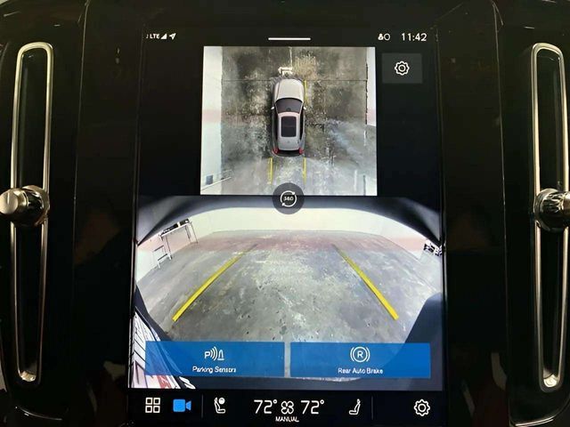 2025 Volvo XC40 B5 Plus Bright Theme Dallas TX