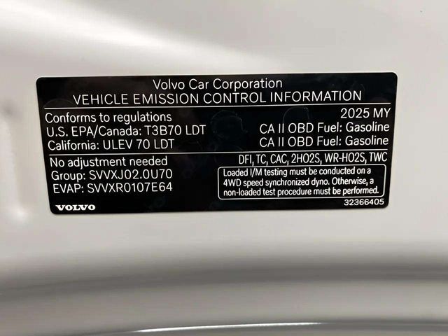 2025 Volvo XC40 B5 Plus Bright Theme Dallas TX