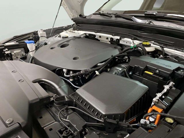 2025 Volvo XC40 B5 Plus Bright Theme Dallas TX