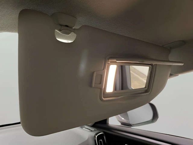 2025 Volvo XC40 B5 Plus Bright Theme Dallas TX