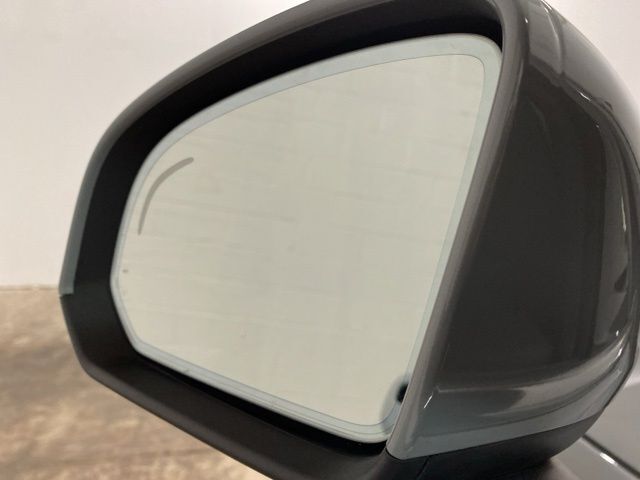 2025 Volvo XC40 B5 Plus Bright Theme Dallas TX