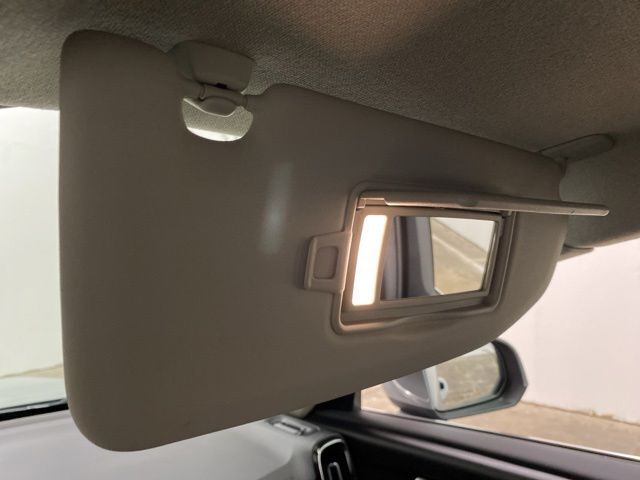 2025 Volvo XC40 B5 Plus Bright Theme Dallas TX