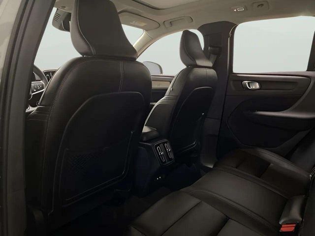2025 Volvo XC40 B5 Plus Bright Theme Dallas TX
