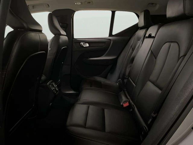 2025 Volvo XC40 B5 Plus Bright Theme Dallas TX