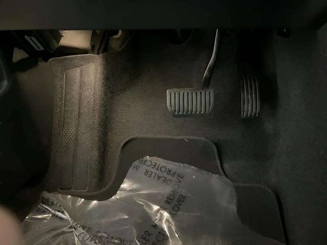 2025 Volvo XC40 B5 Plus Bright Theme Dallas TX