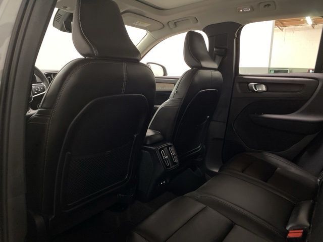 2025 Volvo XC40 B5 Plus Bright Theme Dallas TX