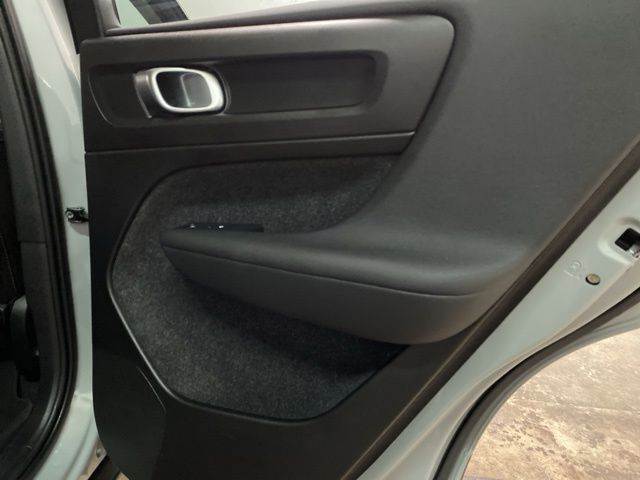 2025 Volvo XC40 B5 Plus Bright Theme Dallas TX