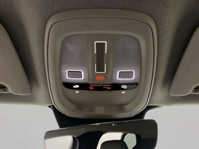 2025 Volvo XC40 B5 Plus Bright Theme Dallas TX