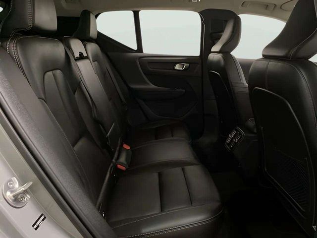 2025 Volvo XC40 B5 Plus Bright Theme Dallas TX