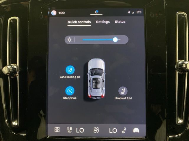 2025 Volvo XC40 B5 Plus Bright Theme Dallas TX