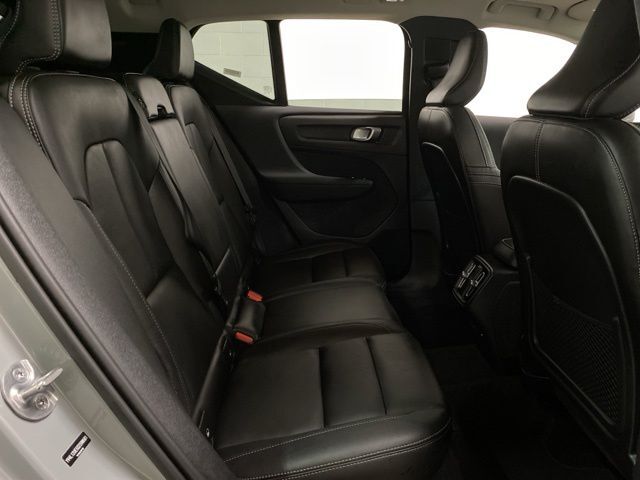 2025 Volvo XC40 B5 Plus Bright Theme Dallas TX