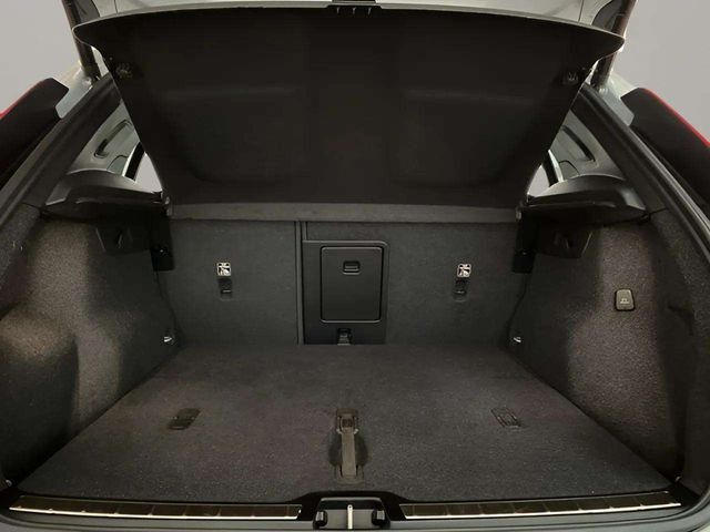 2025 Volvo XC40 B5 Plus Bright Theme Dallas TX