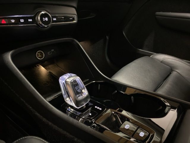 2025 Volvo XC40 B5 Plus Bright Theme Dallas TX