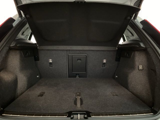 2025 Volvo XC40 B5 Plus Bright Theme Dallas TX