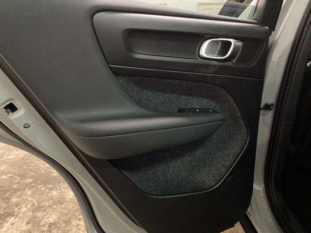2025 Volvo XC40 B5 Plus Bright Theme Dallas TX