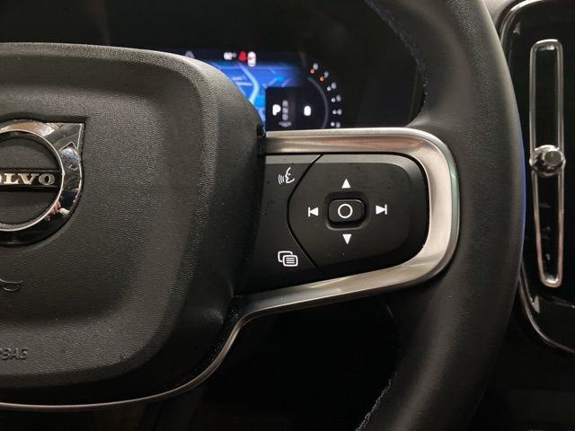 2025 Volvo XC40 B5 Plus Bright Theme Dallas TX