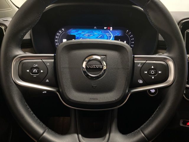2025 Volvo XC40 B5 Plus Bright Theme Dallas TX