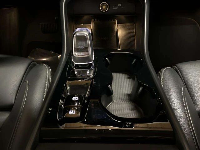 2025 Volvo XC40 B5 Plus Bright Theme Dallas TX