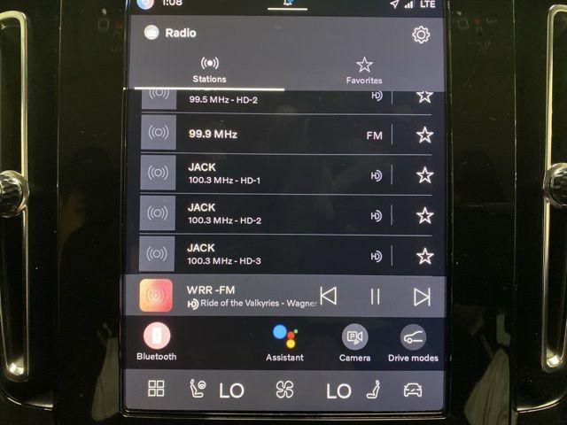 2025 Volvo XC40 B5 Plus Bright Theme Dallas TX