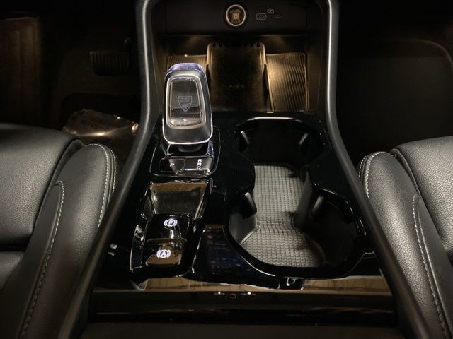 2025 Volvo XC40 B5 Plus Bright Theme Dallas TX