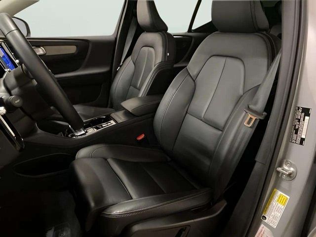 2025 Volvo XC40 B5 Plus Bright Theme Dallas TX