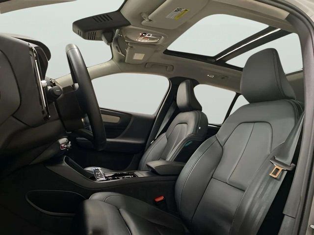 2025 Volvo XC40 B5 Plus Bright Theme Dallas TX