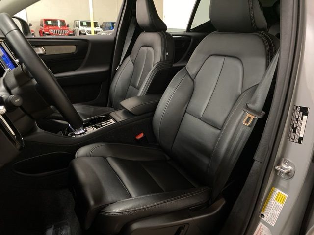 2025 Volvo XC40 B5 Plus Bright Theme Dallas TX