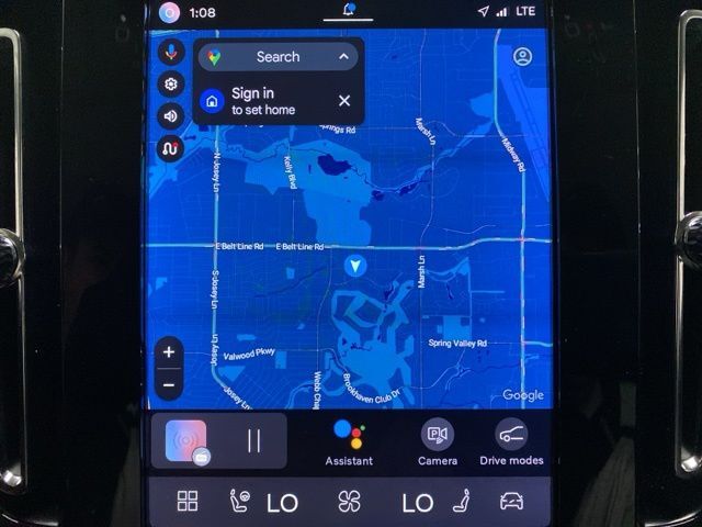 2025 Volvo XC40 B5 Plus Bright Theme Dallas TX