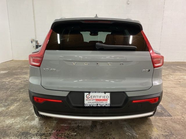 2025 Volvo XC40 B5 Plus Bright Theme Dallas TX