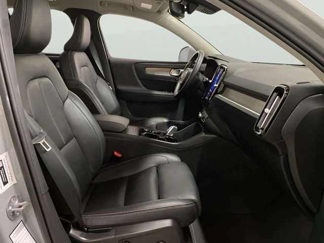 2025 Volvo XC40 B5 Plus Bright Theme Dallas TX