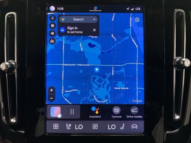 2025 Volvo XC40 B5 Plus Bright Theme Dallas TX