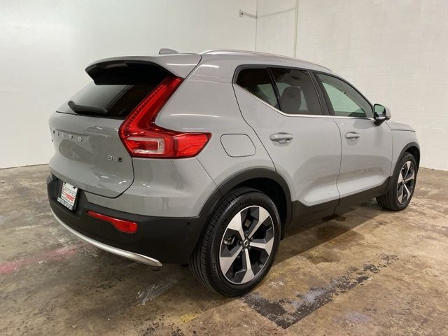2025 Volvo XC40 B5 Plus Bright Theme Dallas TX